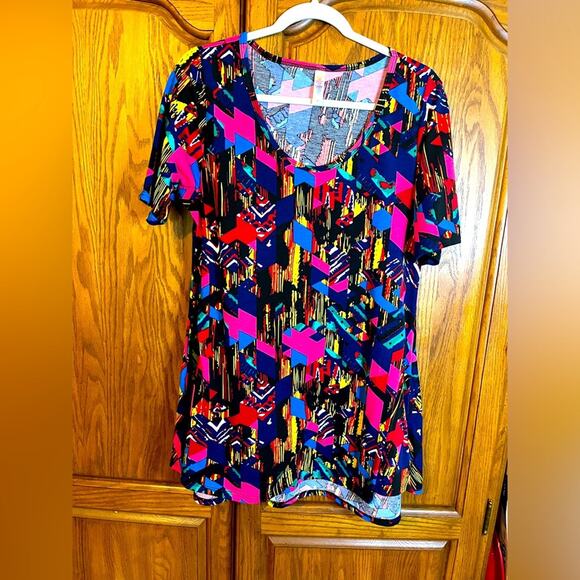 Lula Roe brightly colored Abstract Print Tunic Size Medium - Picture 1 of 3